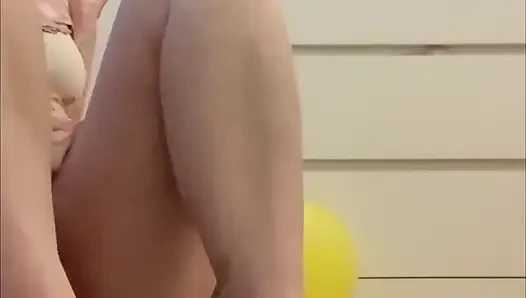 Kaki & balon naksir