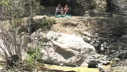 Mulut, pantat dan memek gadis remaja asia yang aduhai dientot habis-habisan sama kontol besar