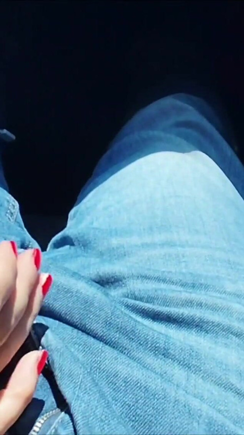 10 minutes of handjob in traffic, public handjob! | Clip 1