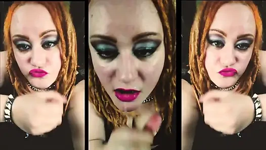 Ngobrol sama pacarnya di telpon sambil nyepong kontol teman imutnya