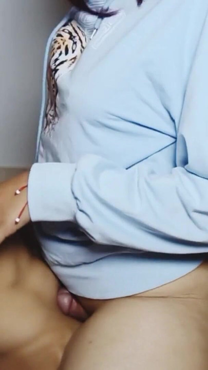 เย็ดรักรวย, เย็ดบนพรมกับ John Deivys | เลอ กอร์ดอง เบลอ ดุสิต คลิป 1