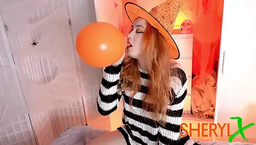 Your Wicked Wardrobe Witch Hump and Squirt on Balloons!