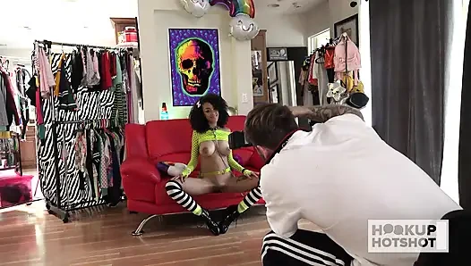 Bts - si mungil mi ha doan suka banget dientot sama bryan gozzling!