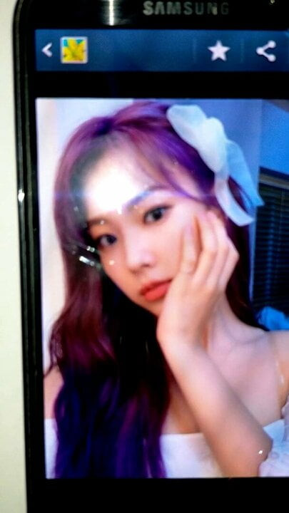IZONE Hyewon cum tribute 1