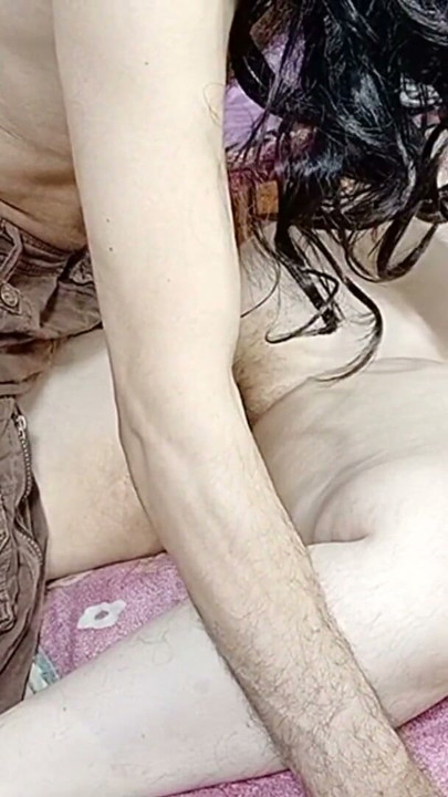 내 보지에 있는 자지보다 손가락이 좋아, 두 손가락으로 날 따먹어 | 클립 1