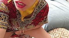 Wielki tyłek arabska milf zdradza ostry seks w hidżabie