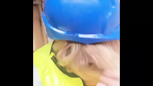 erkekler için depoda yanıp sönen - anal eşek &amp; göğüsleri