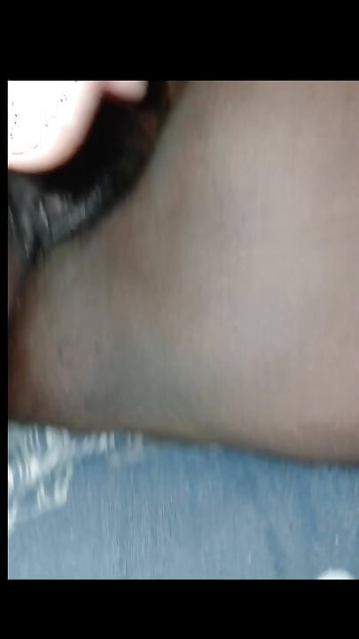 Fat black  cunt fingered
