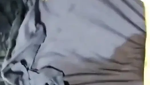 Мастурбация со стеклянным дилдо