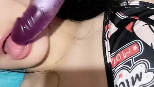 Perawan India masturbasi dan memanjangkan pantatnya