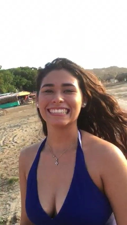 Smoking lez Maria from Columbia