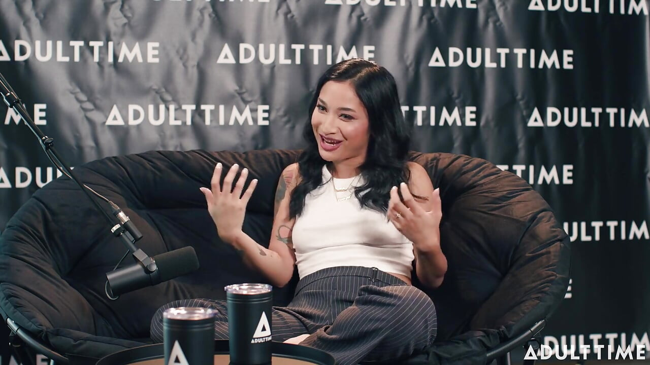 Avery Black Dry Humping, True Crime, & Directing VR Corn  the Adult Time Podcast