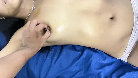 Моя мачеха призналась мне в том, что она влажная, думая обо мне, и я жестко трахнул ее