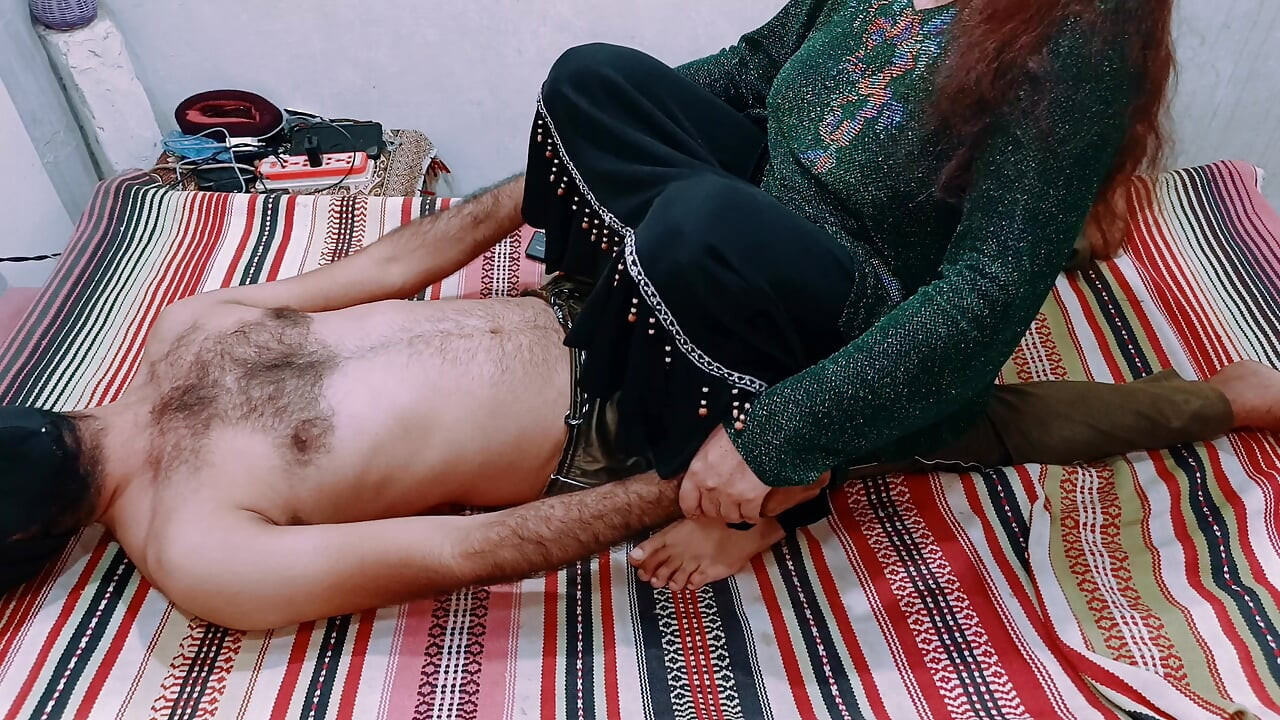 Indian Desi Milf Fucked by Her Boyfriend After a Long Day Work Indian Aunty Xxxxx Sex