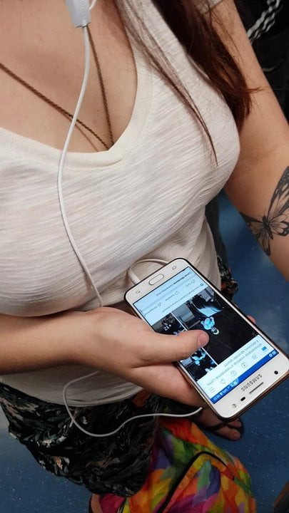 Sem sutian No bra tits