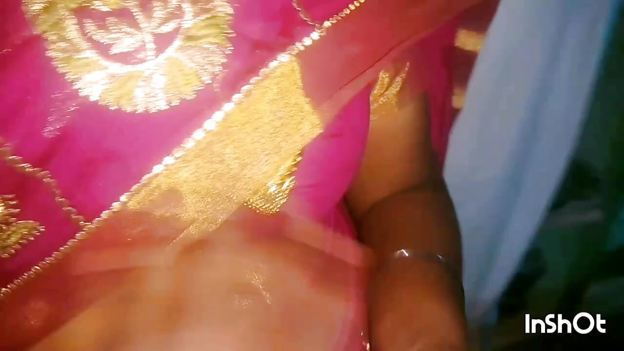 Dikke kont Tamil Saree huisvrouw grote borsten neuken in het dorp