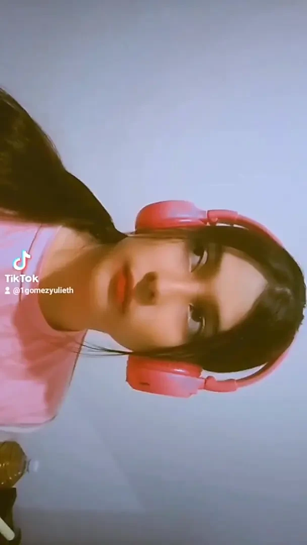 Tiktok College Student Caught by Her Grandparents