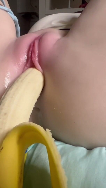 My stepdad invades my privacy and puts a huge banana inside my pussy | Clip 1