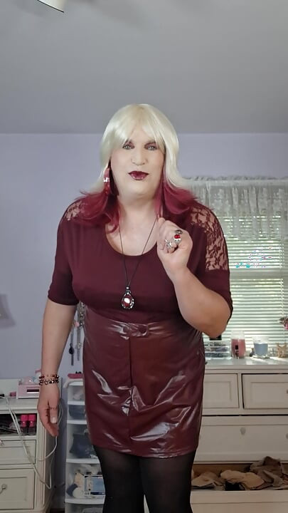 A real pantyhose story: for my friend MatureLover -Girdle Lover!