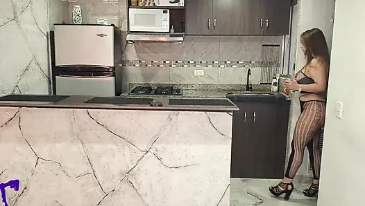 Aldatan latin orta yaşlı seksi kadın sabah beni azdırıyor ve döllendikten sonra dölleniyor