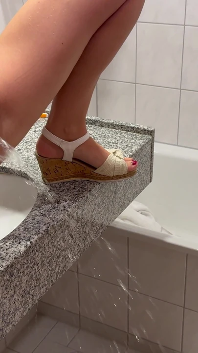 Jaw-dropping moment from "MisssPisss rimming and pissing"