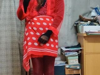 Boneca kigurumi com grande clitóris vermelho