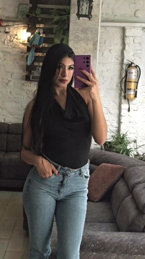 Merhaba kıymetlim! İyi günler, nasılsın? Beni görmeye mi geliyorlar?  Seni bekliyorum