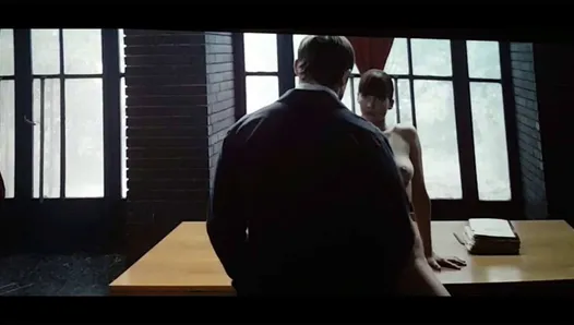 Jennifer Lawrence обнаженные сиськи и жопа на ScandalPlanetcom