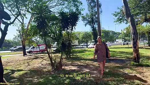 echte 73 jahre alte mutter wurde für anal-bus-sex abgeholt