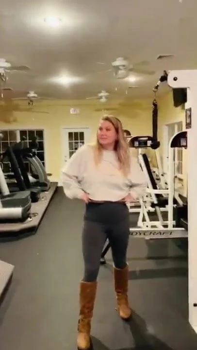 Blond peeing in her pants