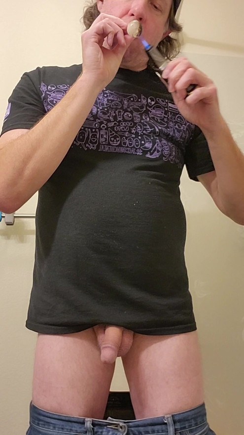 Uncutlvr38 - cloudy party dick
