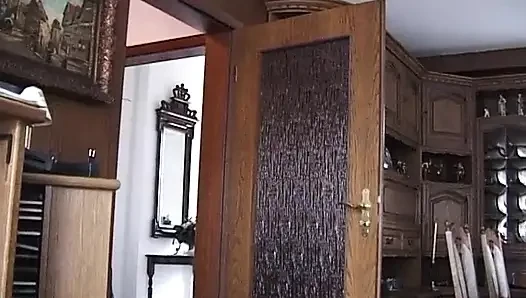 Amateur playing with her hole in front of the camera