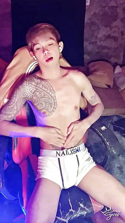 Asian Twink Webcam Show Excerpt