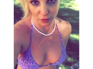 Britney Spears Cute and Sexy Bikini Workout