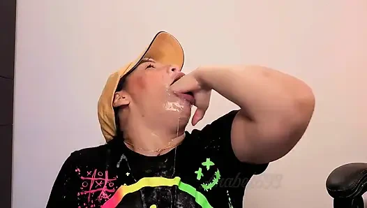 Первый, чёрт возьми, харкор мне в рот