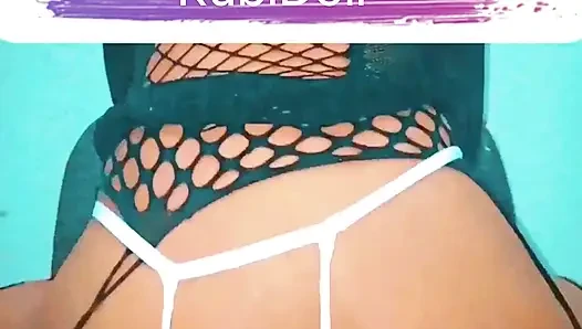 Rubidoll Fahişesi, Web Kamerasının Önünde Dildosuyla Oynamayı Çok Seviyor