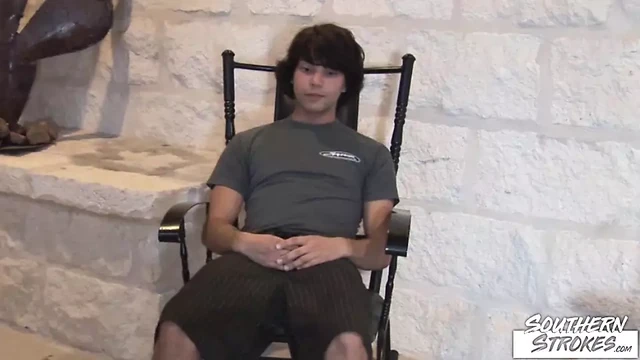 SOUTHERNSTROKES Amateur Brandon Anderson Masturbates Solo