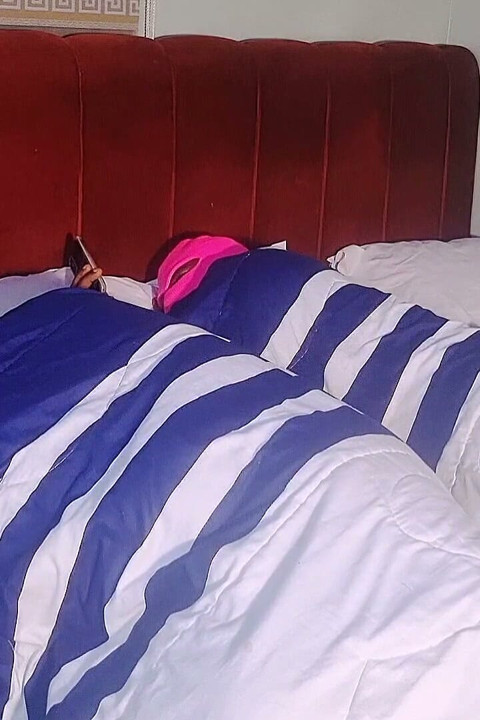 Bed Love Gossiping with My House Wife Before Having a Sweet Raw Sex