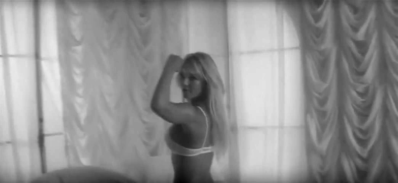 Britney Spears Dirty Girl In Bed