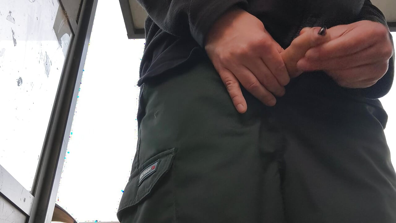 Wank at Trainstation