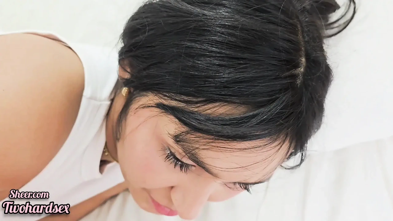 I find my hot stepsister ready to fuck and fill her pussy with cum