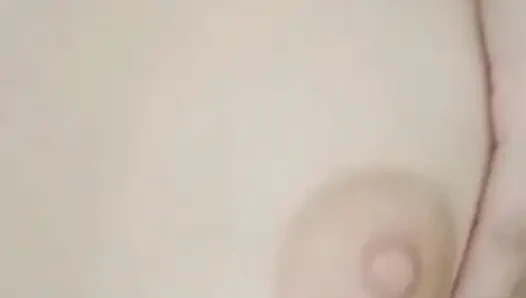ICH MASTURBIERE, SEHR REICH, MAGST DU, WIE ICH MICH SEHR REICH BERÜHRE