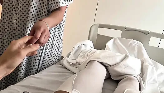 Ngentot pasiennya di rumah sakit sampai dicrot di dalam