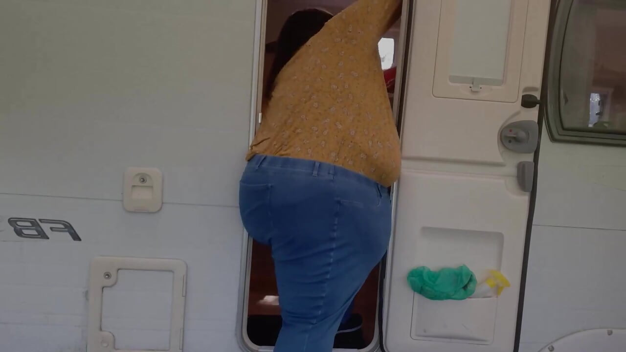 SSBBW vs pequena porta