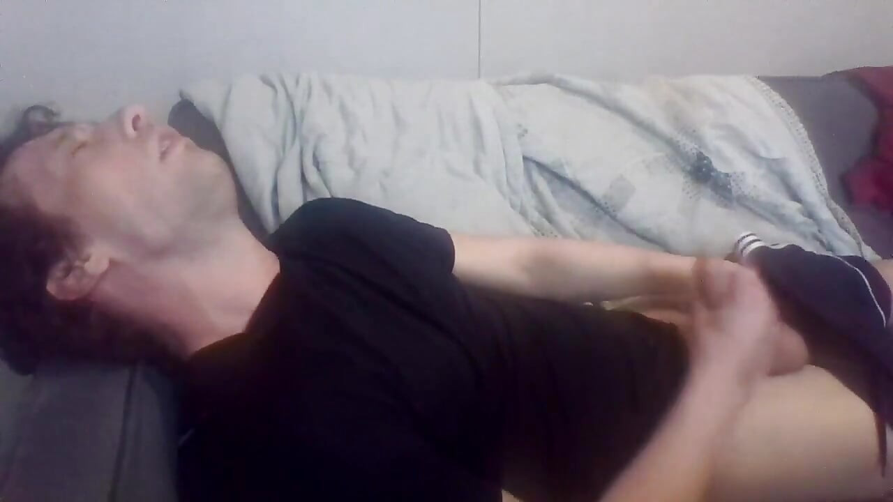 キスしてあなたのペニスを撫でながら、あなたの甘美なアナルを見つめながら、私はあなたの膣を満たそう