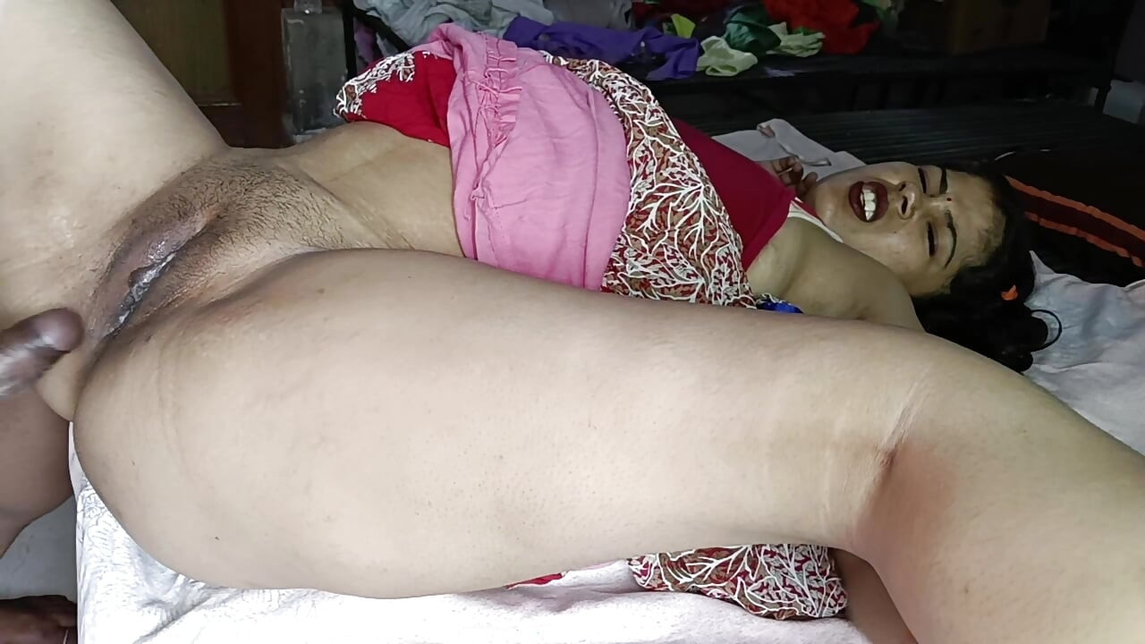 Indian My Stepsister Enters My Room Unannounced... We Ended up Fucking Hard in Hindi