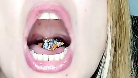 Эндоскопия!! Giantess проглотила 25 членов одновременно