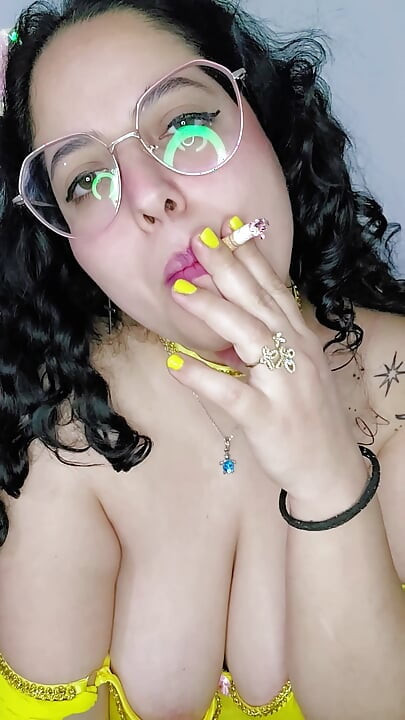 Eddie Queens ft. babyluna939 - Princess Belle Smoking Fetish, Smoke Blowjob and Facial Finish Part 2