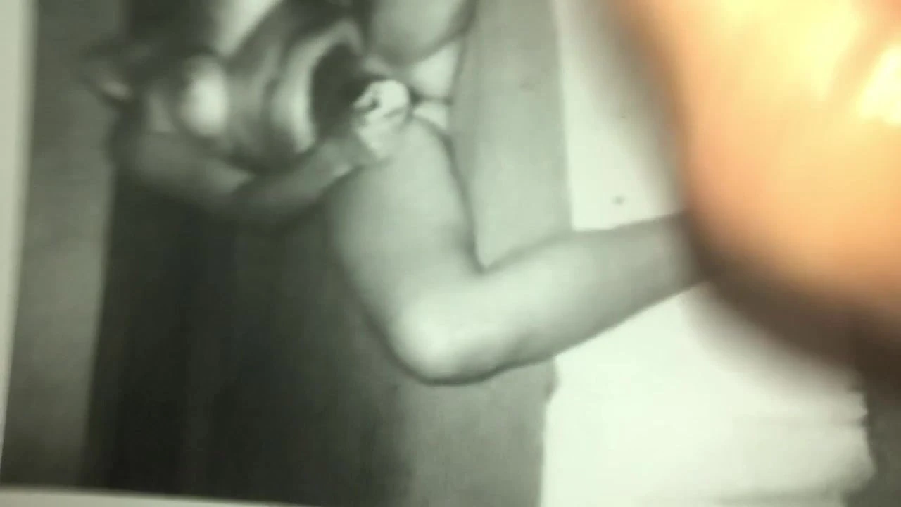 Uma homenagem a uma buceta peluda e sexy