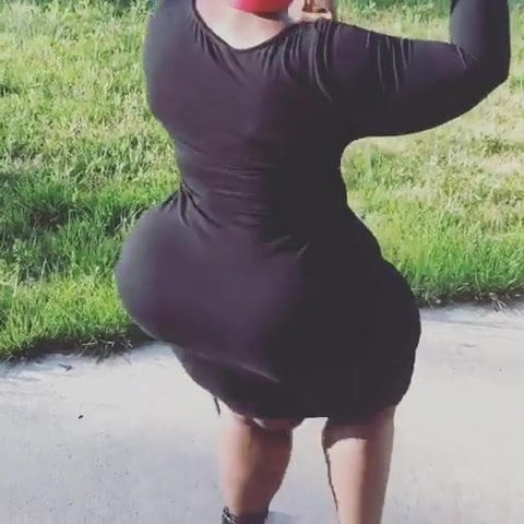 Hella Azz